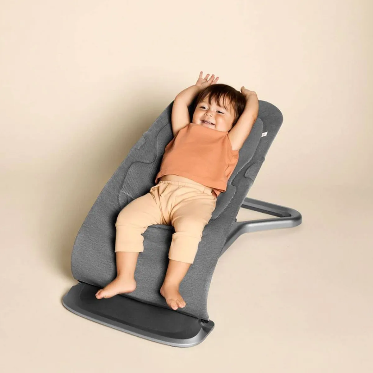 Bouncers-Ergobaby Evolve Bouncer