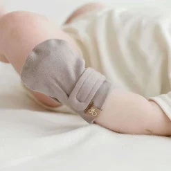 Infant Scratch Mitts-GoumiKids Goumi No-Flip Mitts