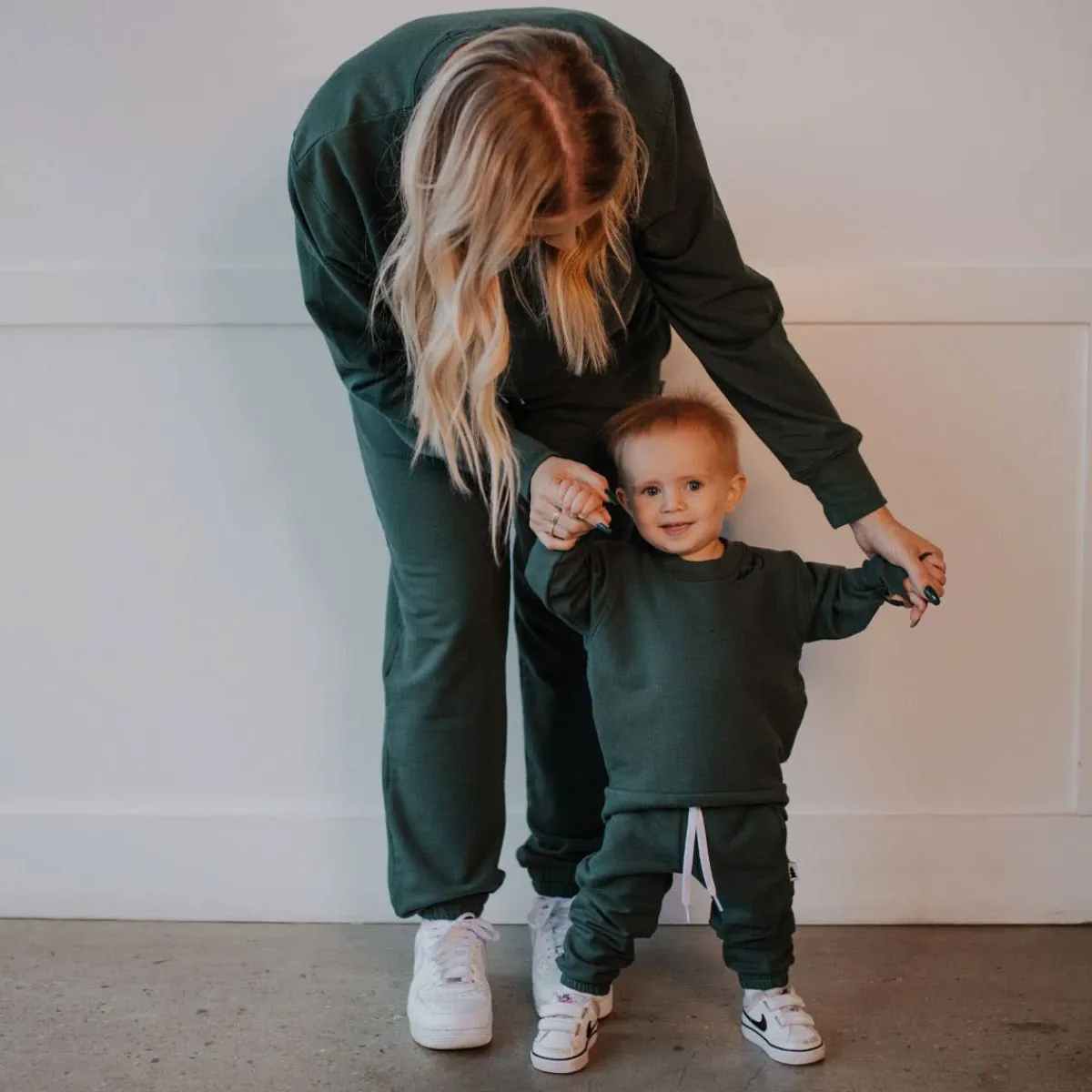 Tees + Sweaters-North Kinder Mama Crew