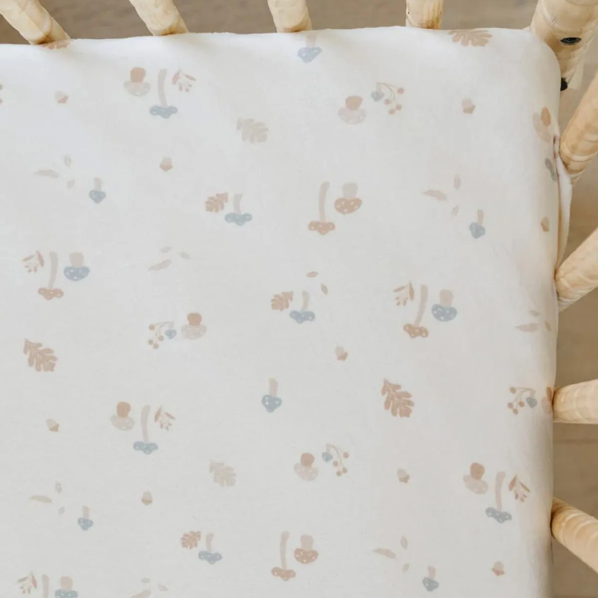 Crib Fitted Sheets-Saranoni Minky Stretch Luxe Crib Sheet