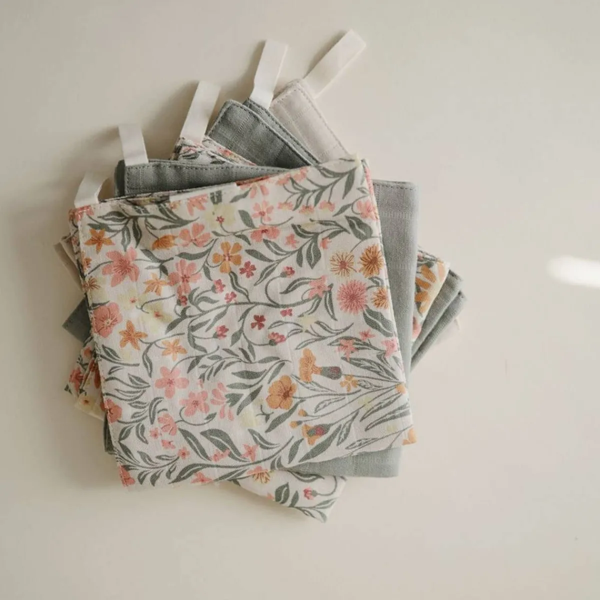 Towels + Cloths-Mushie Muslin Cotton Washcloth (5 Pack)