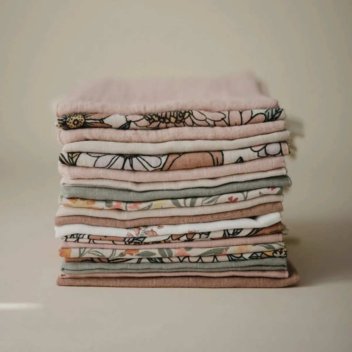 Towels + Cloths-Mushie Muslin Cotton Washcloth (5 Pack)