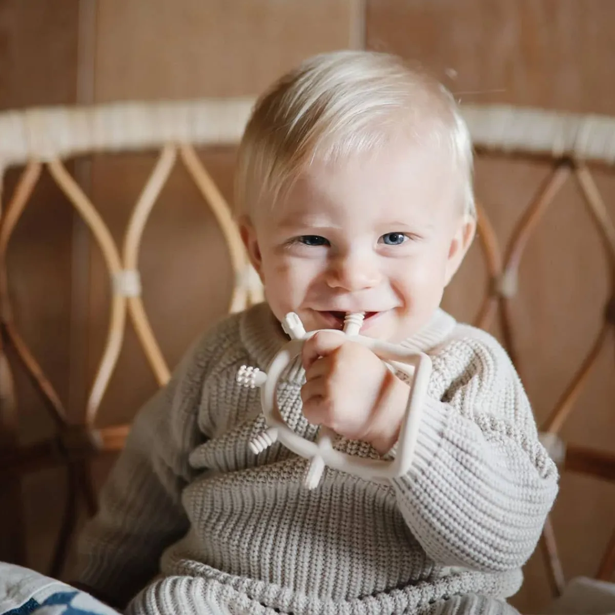 Teethers|Pacifiers + Clips-Mushie No-Drop Sensory Teether