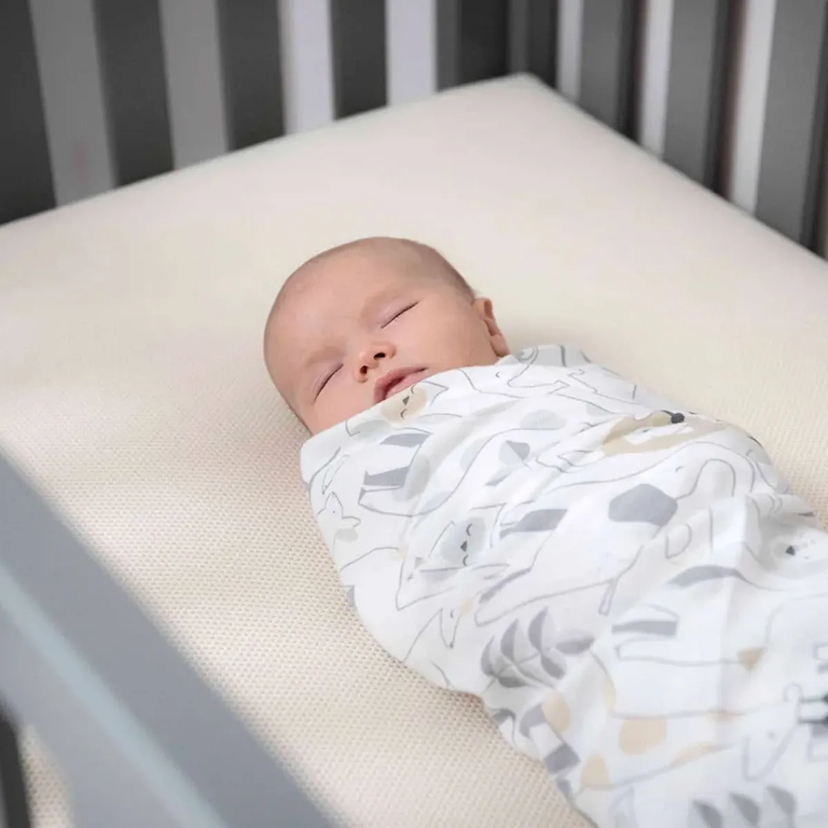 Crib Mattresses-Naturepedic Organic Breathable 2-Stage Crib Mattress